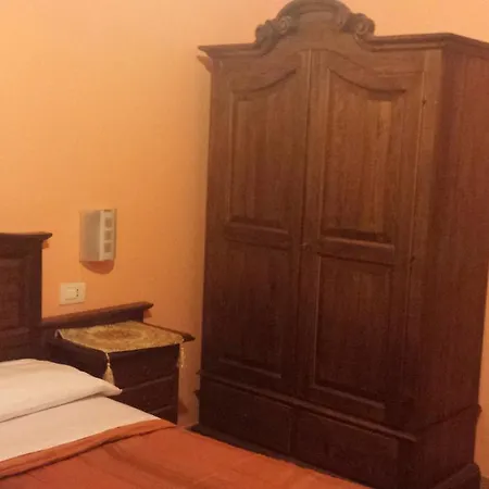 Pitagora Πανσιόν