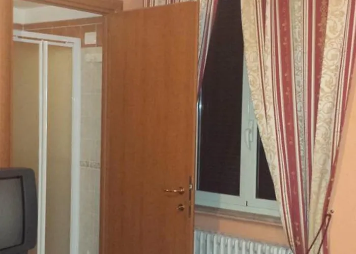 Pitagora Pensión 2*